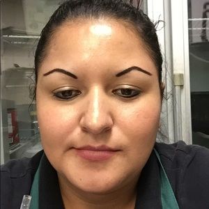 Meet your Posher, Ana